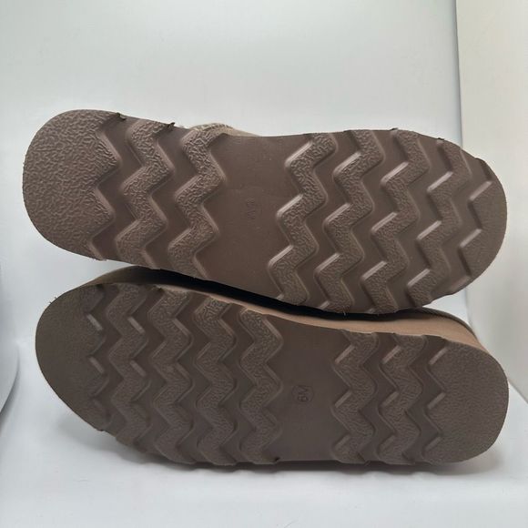 CUSHIONAIRE Women's Genuine Suede pull on platform boot +Memory Foam 6 TAUPE - Picture 5 of 7